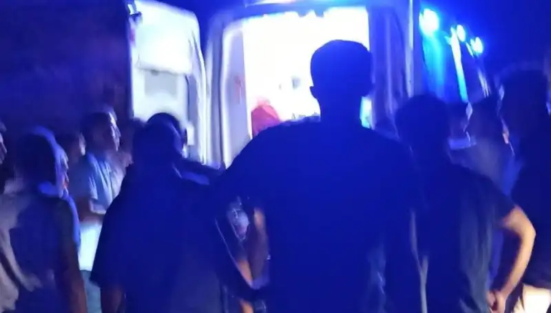 Otomobilin Uçuruma Yuvarlanması Sonucu Sürücü Yaralandı: Kaza Anı Görüntüleri Şok Etti