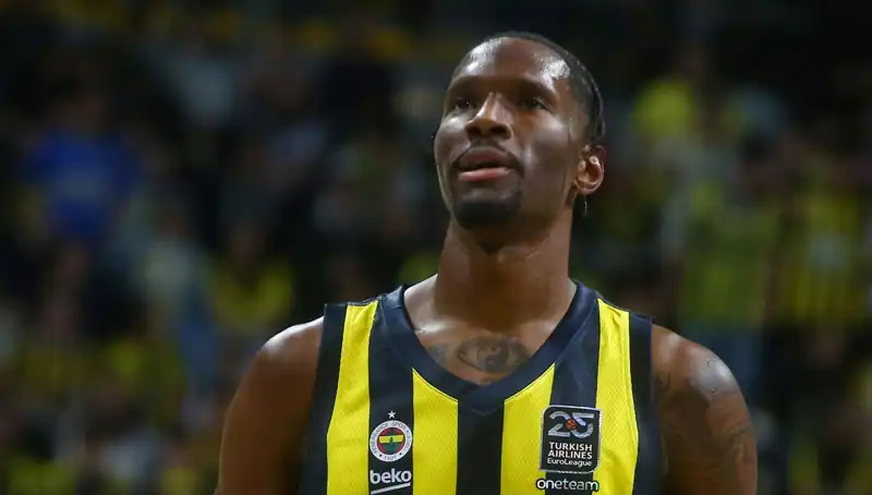 Nigel Hayes-Davis’in Yeni Takımıyla Dikkatleri Üzerine Çekti