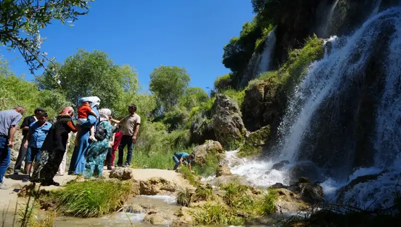 Sıcaktan Bunalanlar İçin Şehir Dışında Serinleme Noktası: 35 Kilometre Uzaklıkta