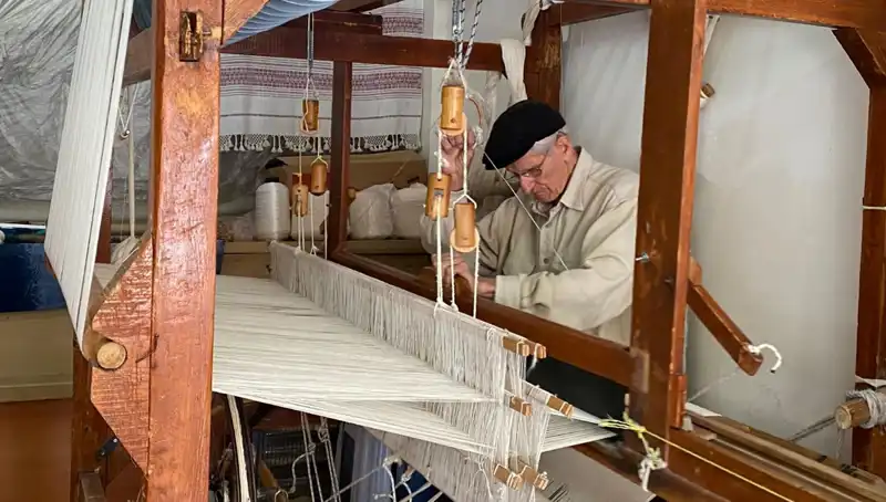 62 Yıldır İpleri Sanata Dönüştüren Usta: Tutku ve Yetenek Buluşması