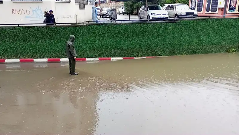 Aydın’da Yağışlar Hayatı Felç Etti: Alt Geçidi Su Bastı!