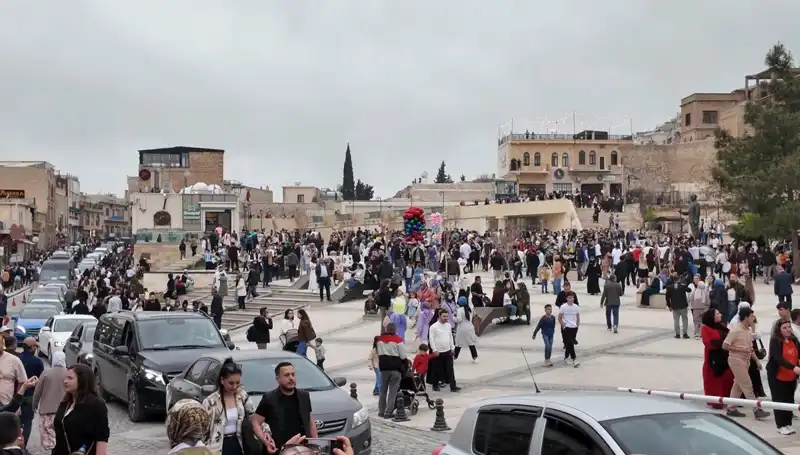 Mardin Ramazan Bayramı’nda Yerli ve Yabancı Turistlerin Gözdesi Oldu