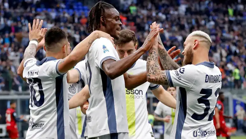 Serie A'da Zirve Yarışı Kızışıyor: Şampiyonu Play-Off Belirleyebilir!