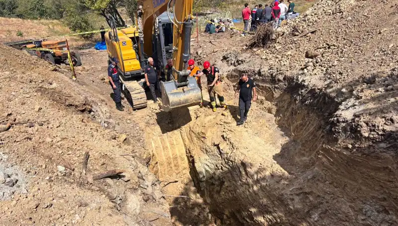 Manisa’da Havuz Kazısı Sırasında Toprak Kayması: İki Can Gitti