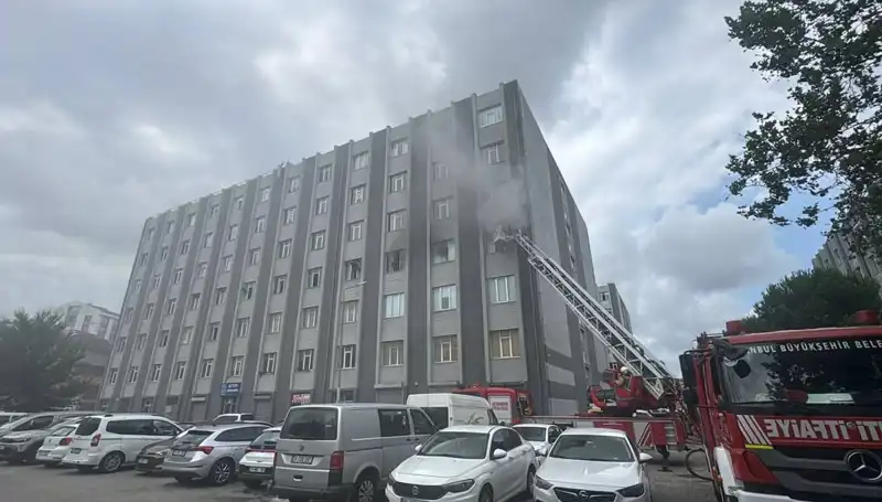 Çorap İmalathanesinde Patlayan Yangın, Şehirde Korku Dolu Anlar Yarattı