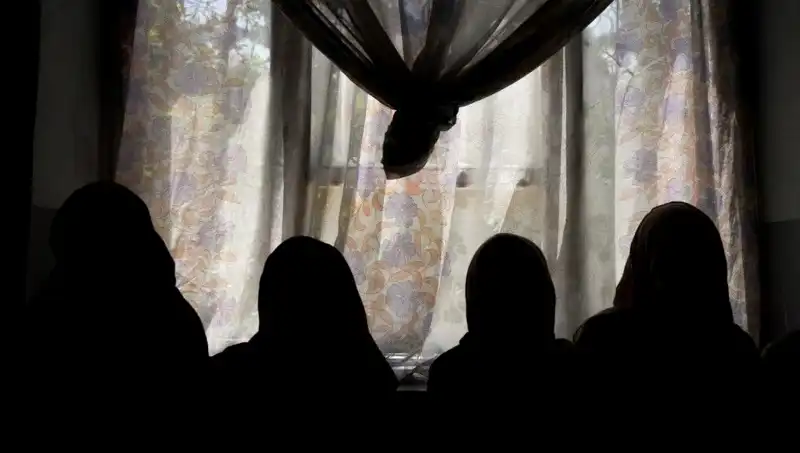 Kadın Yazarların Eserleri Yasaklandı: Taliban'ın İkili Standartları