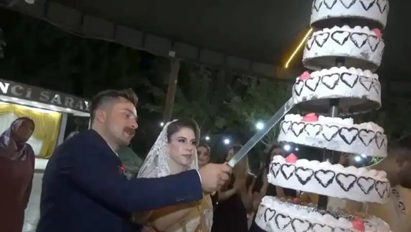 Düğün Töreni Sonrası Yaşanan Şok Olay: Hastaneye Koşan Damat