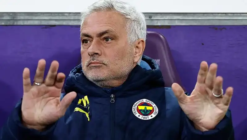 Beşiktaş’a Transfer Beklentisi Sarsıldı: Mourinho, Yıldız Oyuncusunu Tutmak İstiyor