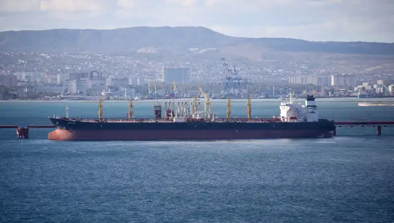 Karadeniz'de Çevre Felaketi: Plajlar Hala Kalabalık