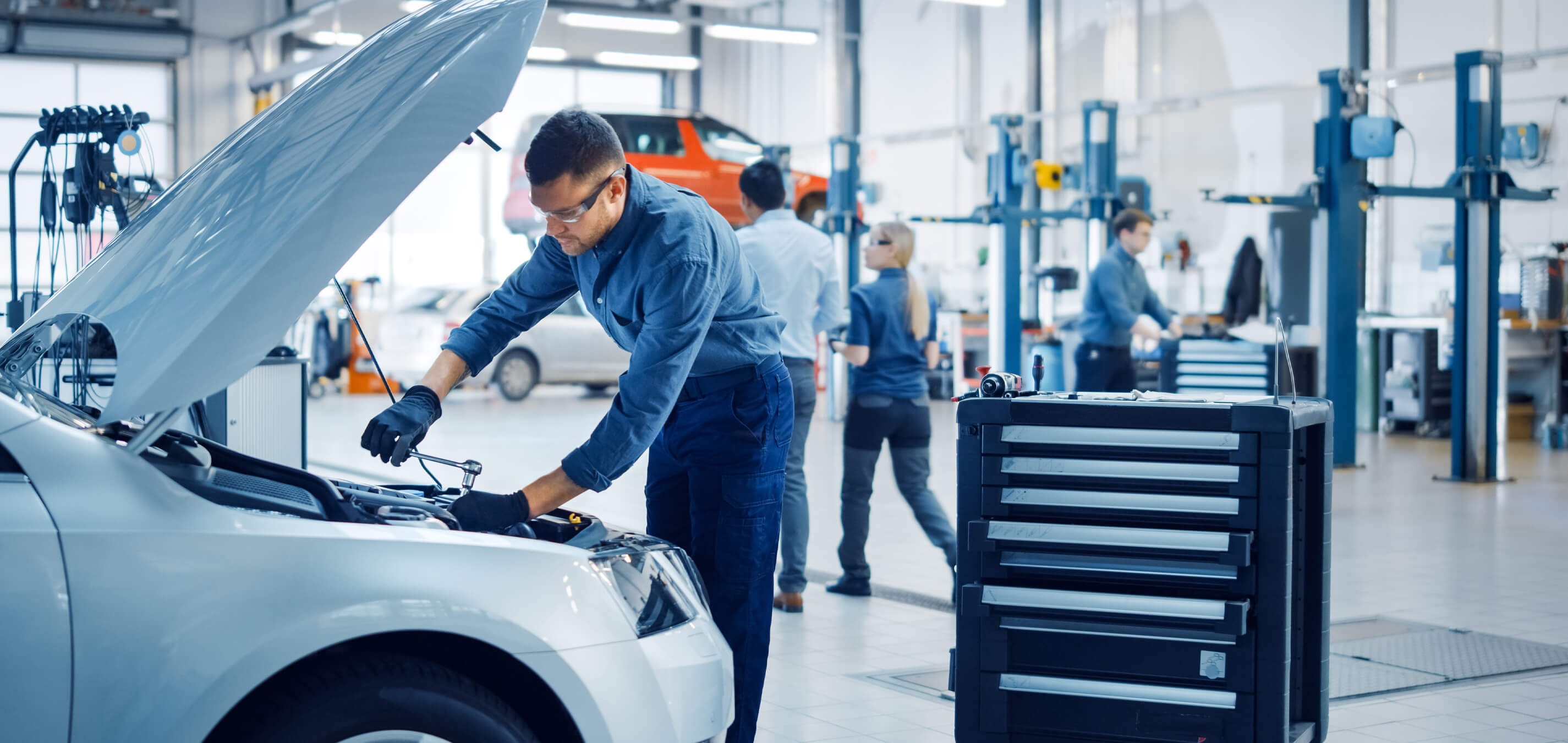 Pendik’te Aracınıza Özel Çözüm Noktası: Güneri Motors ile Kaliteli Servis Deneyimi
