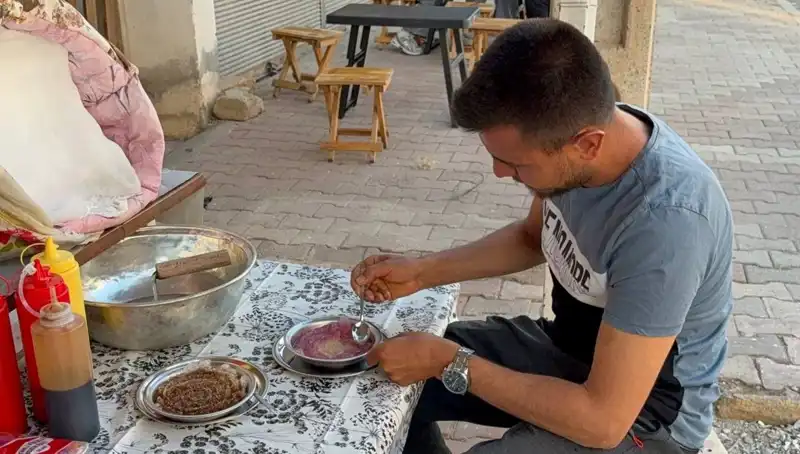 Toros Dağları'nın Zirvesinden Gelen Lezzet: Tabağını 50 TL'ye Satıyor!