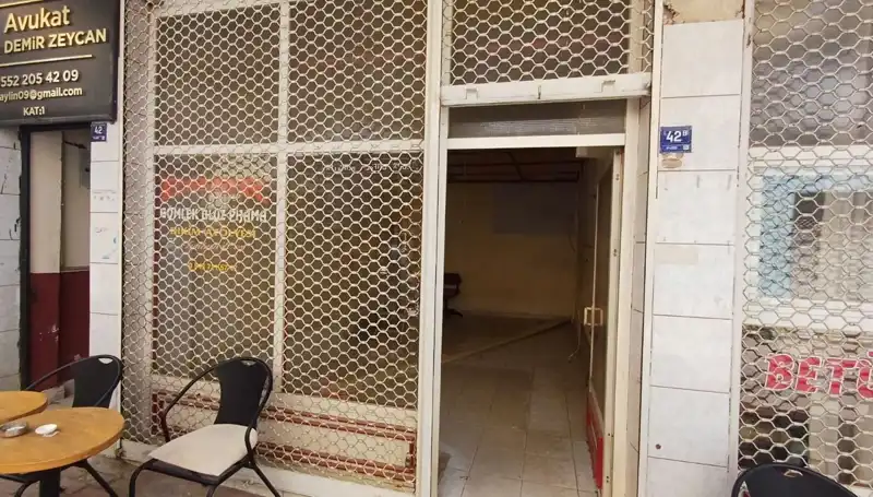 Yarım Asırlık Dükkanın Sessizliği: Sadece İsim Kaldı, Anılar Unutulmadı