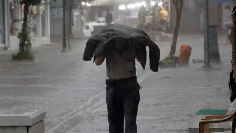 Türkiye’nin 25 İlinde Sarı Kodlu Uyarı: Kuvvetli Sağanak Yağışlar Kapıda