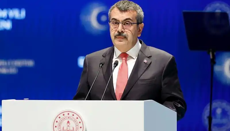 Bakan Tekin'den Coşkulu 23 Nisan Mesajı: Çocuklar Geleceğimizdir!