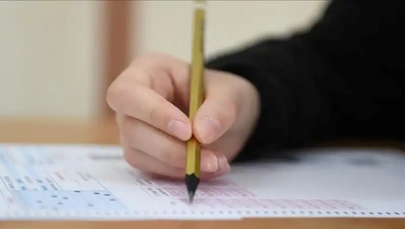 LGS Sınavı: Sayısalda Zorluk, Sözelde Şaşkınlık Yaratan Sorular!