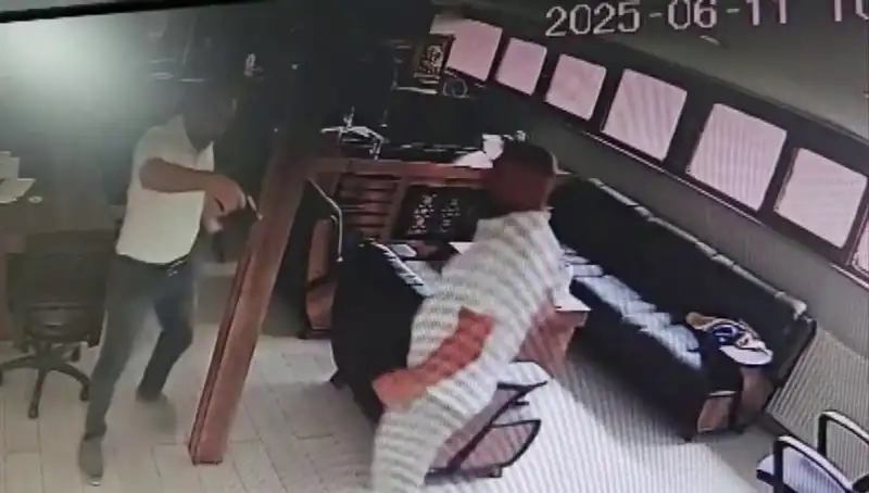 Alacak Verecek Davasında Kanlı Sona Geldi: İş İnsanı Öldürüldü