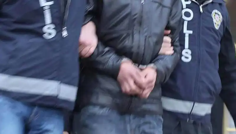 30 İlde FETÖ Operasyonları: 65 Kişi Tutuklandı, Gözaltı Sayısı Yükseliyor