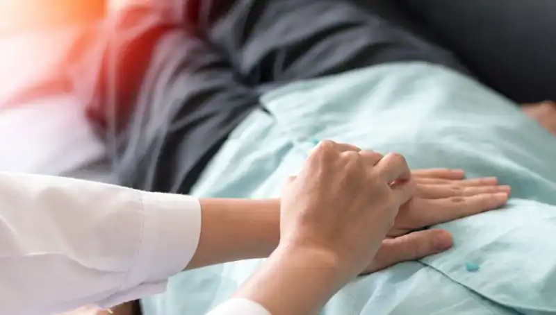 Doktora Gittiğinde 1 Yıl Ömrü Kaldığını Öğrendi: Şaşırtıcı Belirti