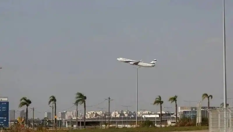 Yemenli Husiler Ben Gurion Havalimanı'na Saldırı Düzenledi: Olayın Ardındaki Sebepler