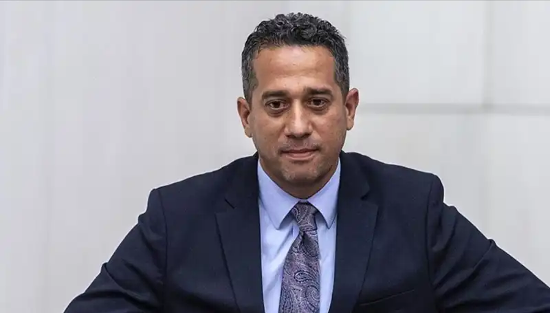 Ali Mahir Başarır: CHP'nin Parlak Yıldızı ve Siyasi Kariyeri
