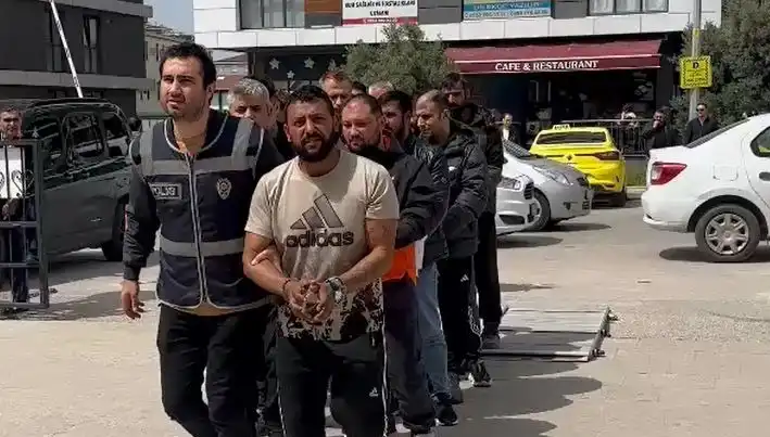 Edirne'de Dev Eş Zamanlı Operasyon: Yedi Firari Yakalandı