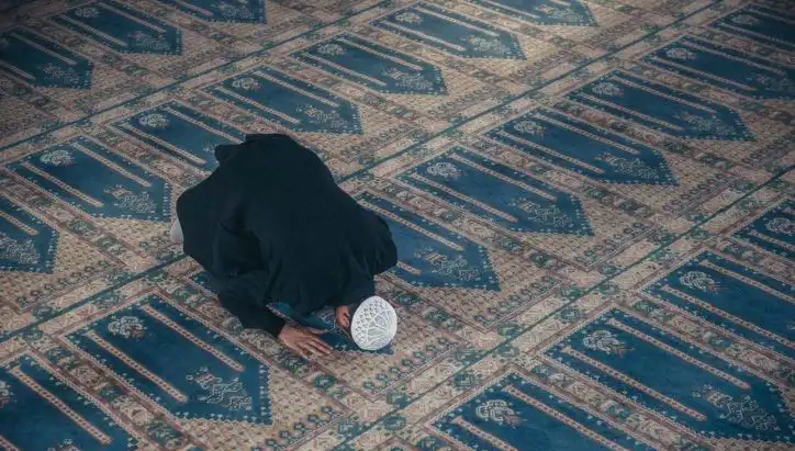 Cuma Namazı Saati 12 Eylül: İstanbul, Ankara ve İzmir'de Cuma Namazı Nasıl Kılınır?