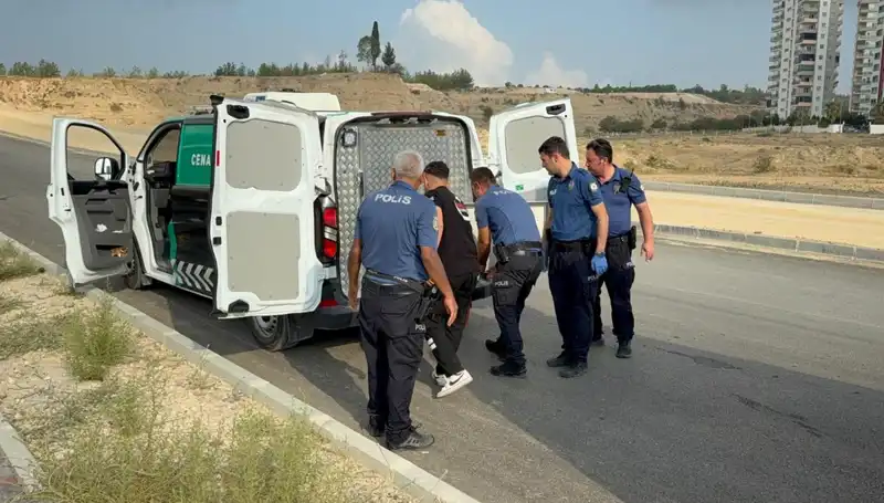 Yol Kenarında Gizemli Ceset: Olayın Perde Arkası Ne?