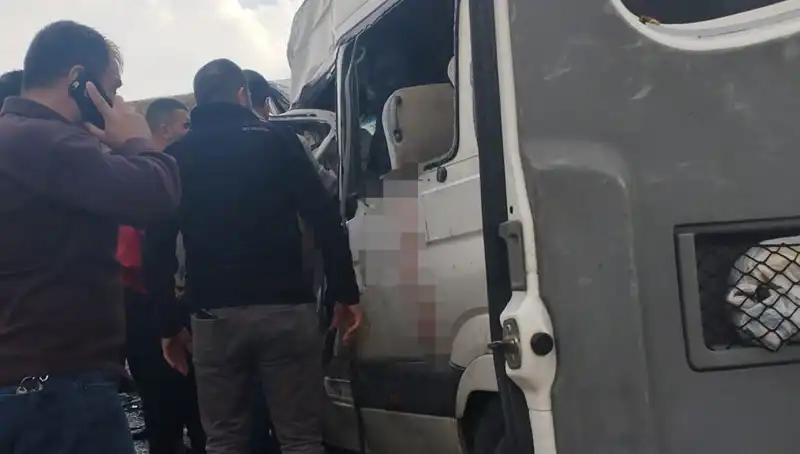 Van'daki Feci Kazada 6 Kişi Hayatını Kaybetti, 8 Yaralı Var
