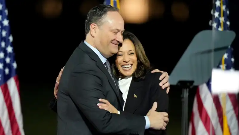 Trump, Kamala Harris’in Eşini Kovdu: Sıra Dışı Gelişmeler ve Sonuçları