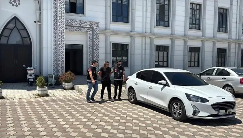 Kocaeli’de Şok Cinayet: Katil Zanlısı Hızla Yakalandı ve Tutuklandı