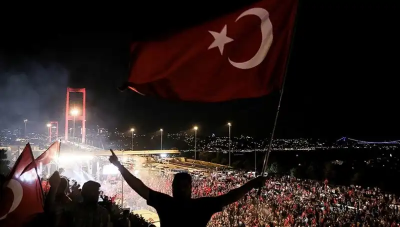 15 Temmuz Destanı: "En Uzun Gece" Tiyatro Gösterimi Külliye'de Yapılacak
