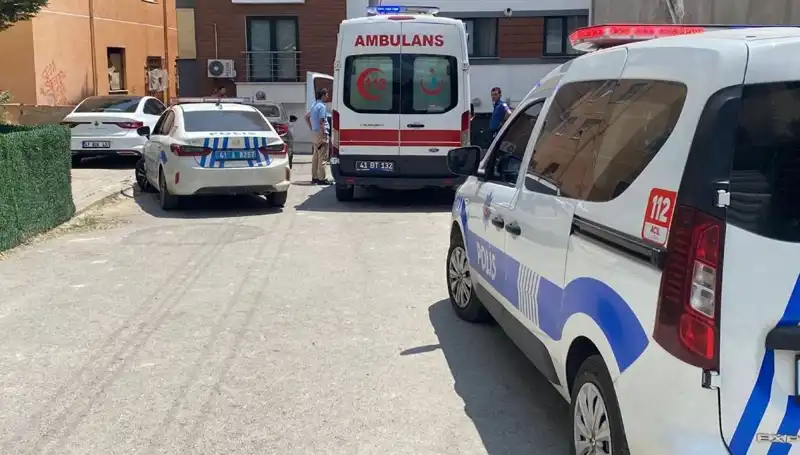 İki Kardeş ve Bir Polis Yaralandı: Bıçaklı Kavganın Gölgesinde Kalanlar