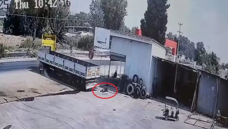 16 Yaşındaki Çocuk İşçinin Trajik Ölümü, TIR'ın Altında Can Verdi