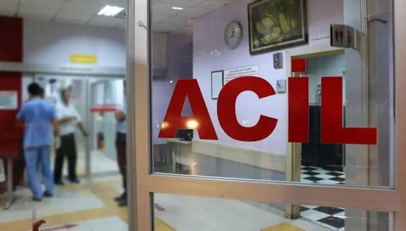 Uşak'ta Feci Kaza: Motosikletli Sürücü Ağaçla Çarpışarak Hayatını Kaybetti