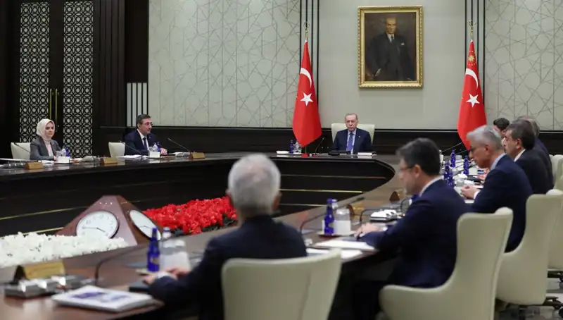 Kabine Üyelerinden 1 Mayıs İşçi Bayramı Mesajları: Birlik ve Dayanışma Vurgusu